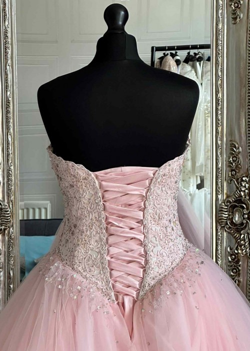 The Pros and Cons of a Corset Backed Wedding Dress