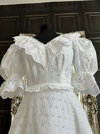 Frill Seeker