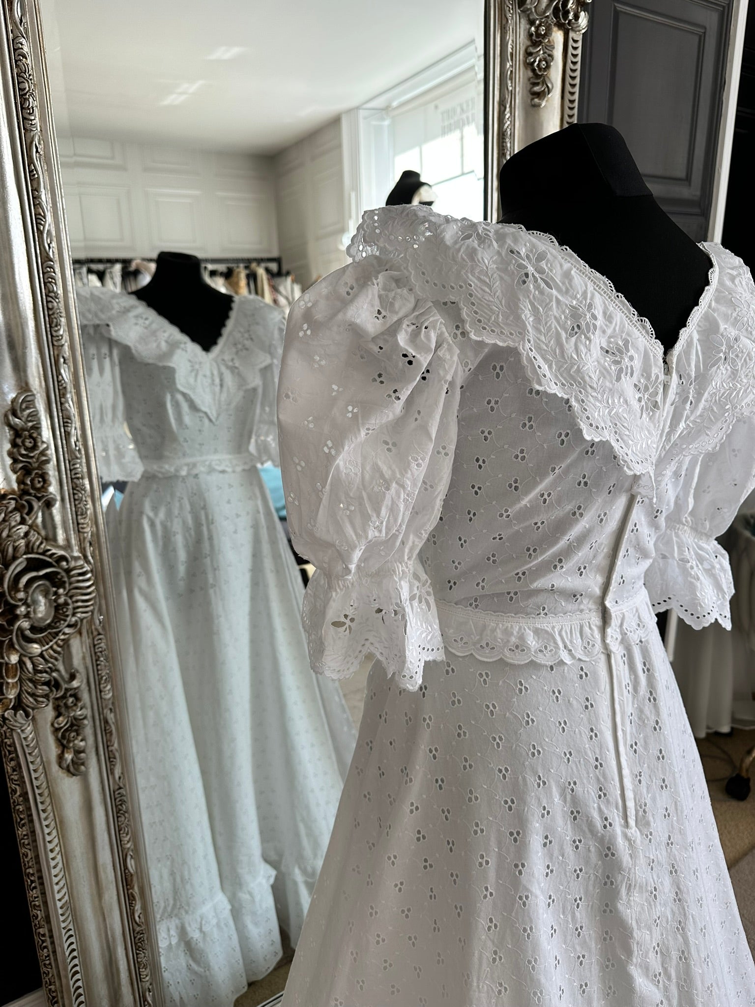 Frill Seeker