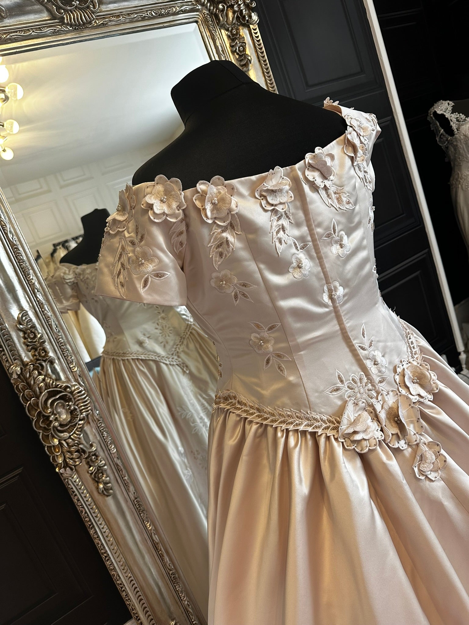 Champagne Petals